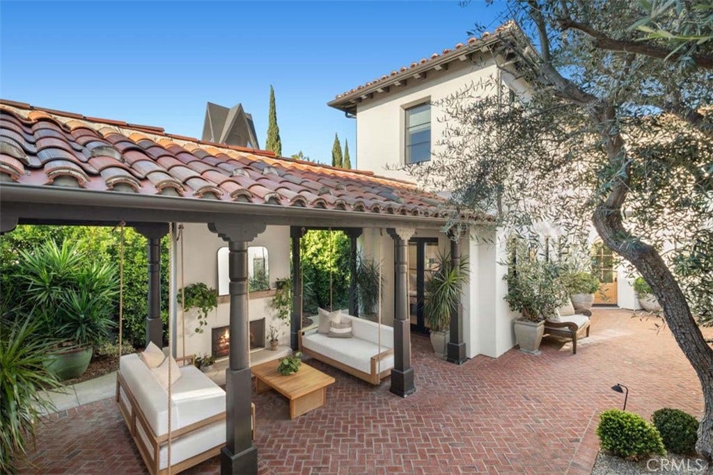 22 Vernal Spring, Irvine, CA 92603 22 Vernal Spring, Irvine, CA 92603