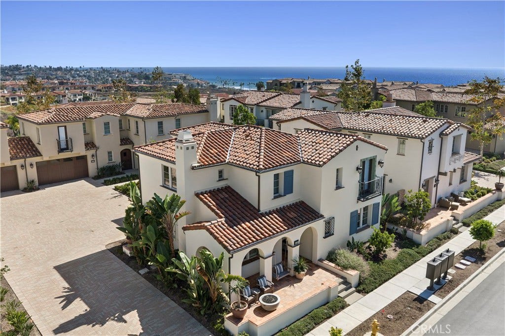 105 Via Galicia, San Clemente, CA 92672 105 Via Galicia, San Clemente, CA 92672