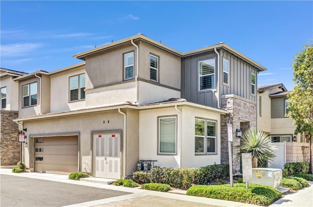255 Siena, Lake Forest, CA 92630 255 Siena, Lake Forest, CA 92630