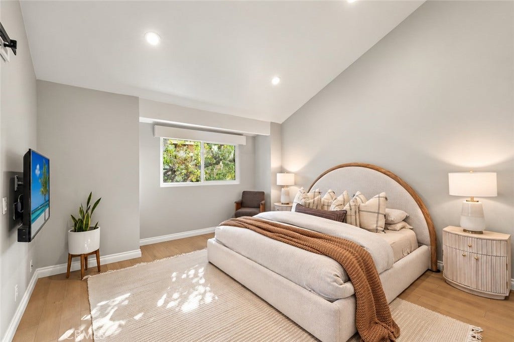34 Starfish Court, #12, Newport Beach, CA 92663 34 Starfish Court, #12, Newport Beach, CA 92663