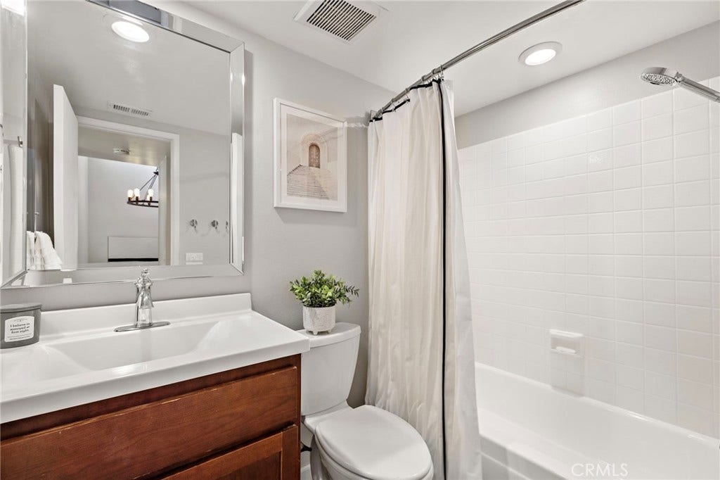 34 Starfish Court, #12, Newport Beach, CA 92663 34 Starfish Court, #12, Newport Beach, CA 92663