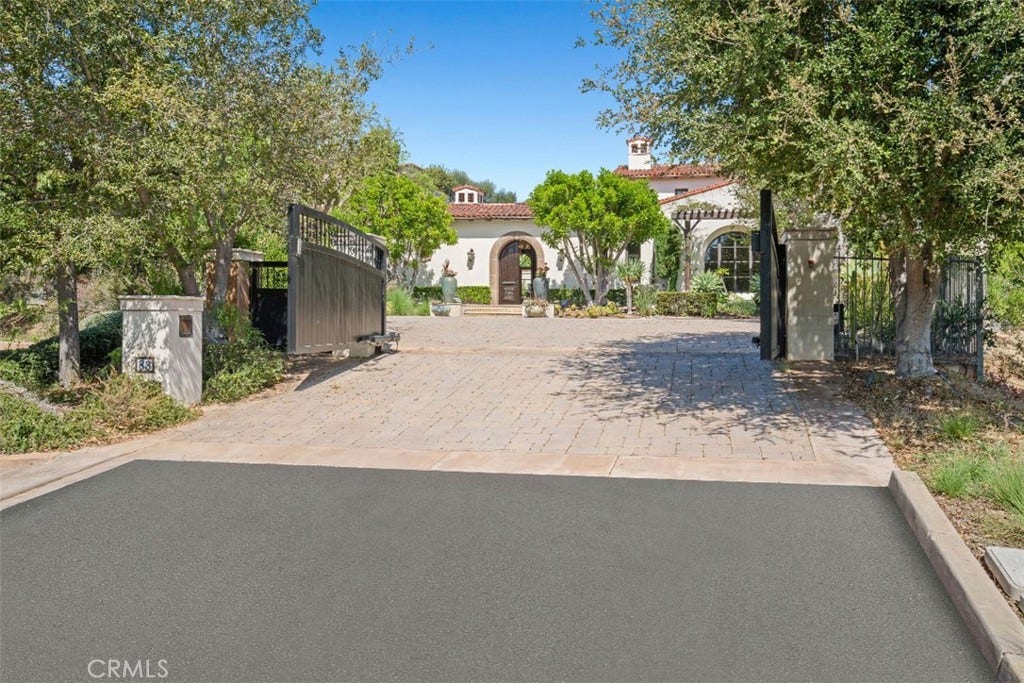 83 Canyon Creek, Irvine, CA 92603 83 Canyon Creek, Irvine, CA 92603