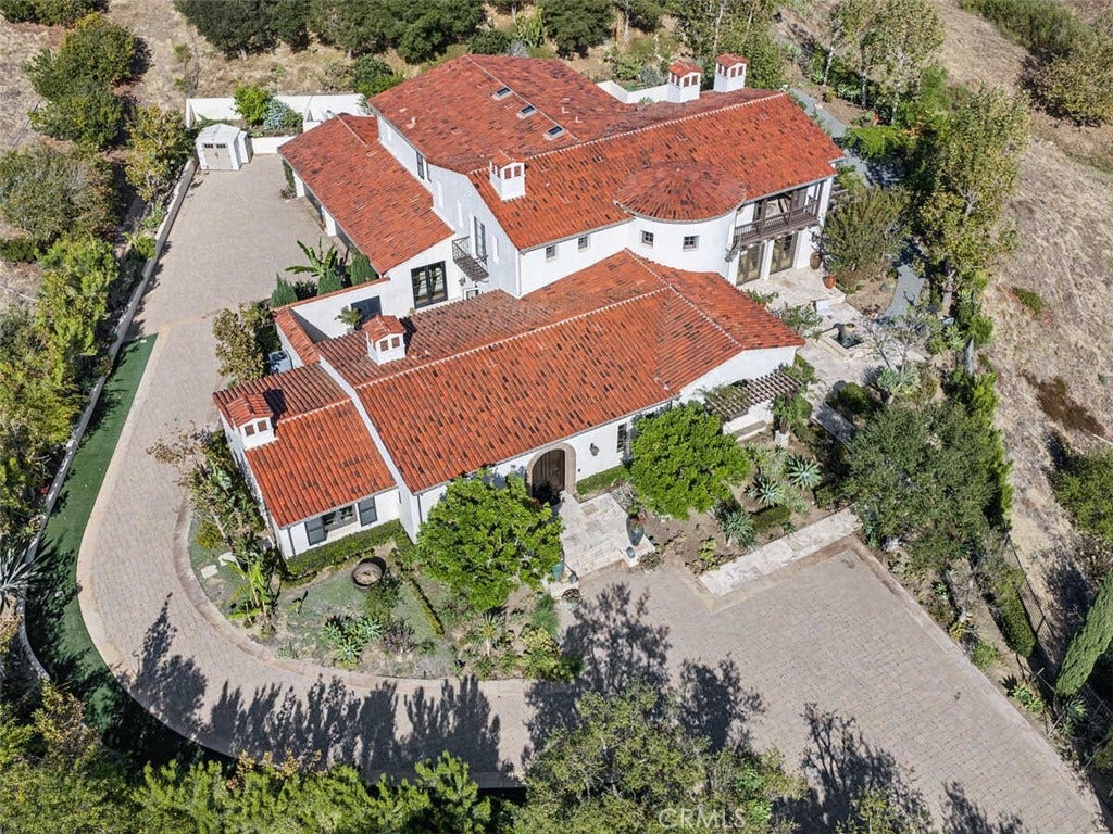 83 Canyon Creek, Irvine, CA 92603 83 Canyon Creek, Irvine, CA 92603