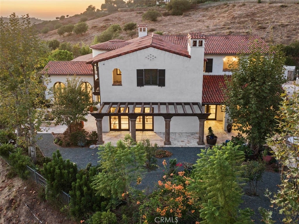 83 Canyon Creek, Irvine, CA 92603 83 Canyon Creek, Irvine, CA 92603