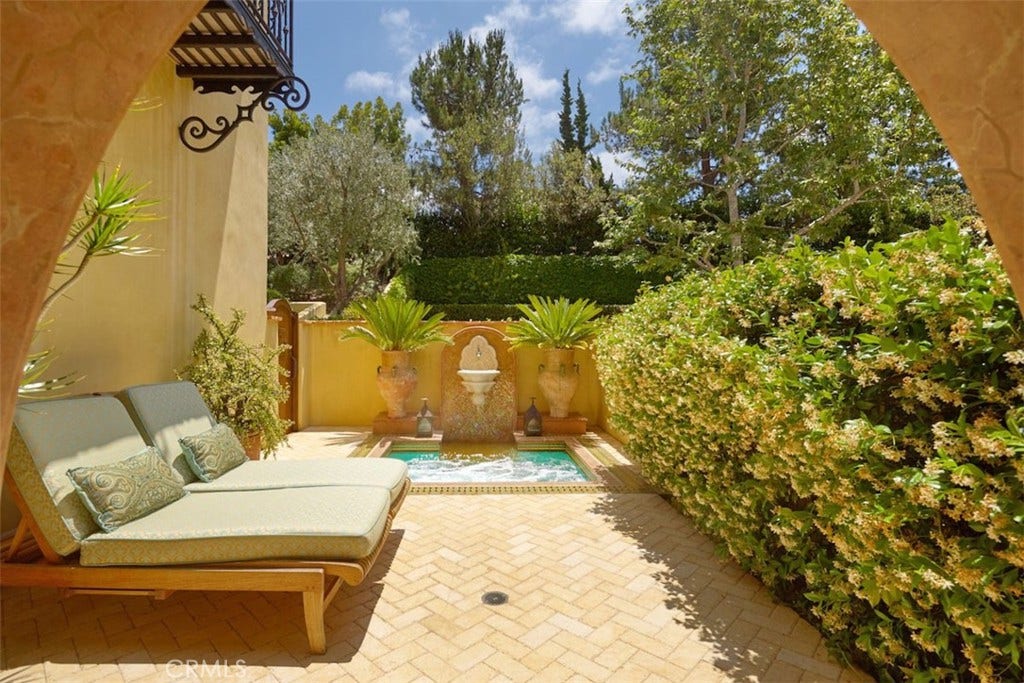 44 Copper Creek, Irvine, CA 92603 44 Copper Creek, Irvine, CA 92603