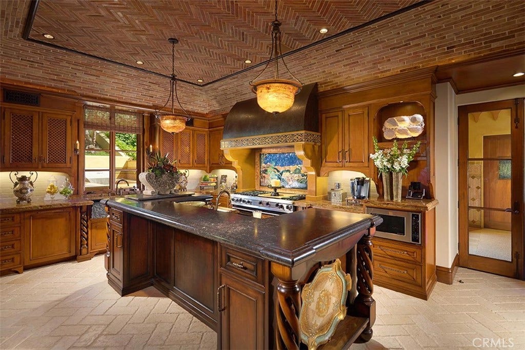 44 Copper Creek, Irvine, CA 92603 44 Copper Creek, Irvine, CA 92603