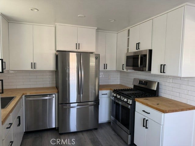 817 Calle Puente, San Clemente, CA 92672 817 Calle Puente, San Clemente, CA 92672