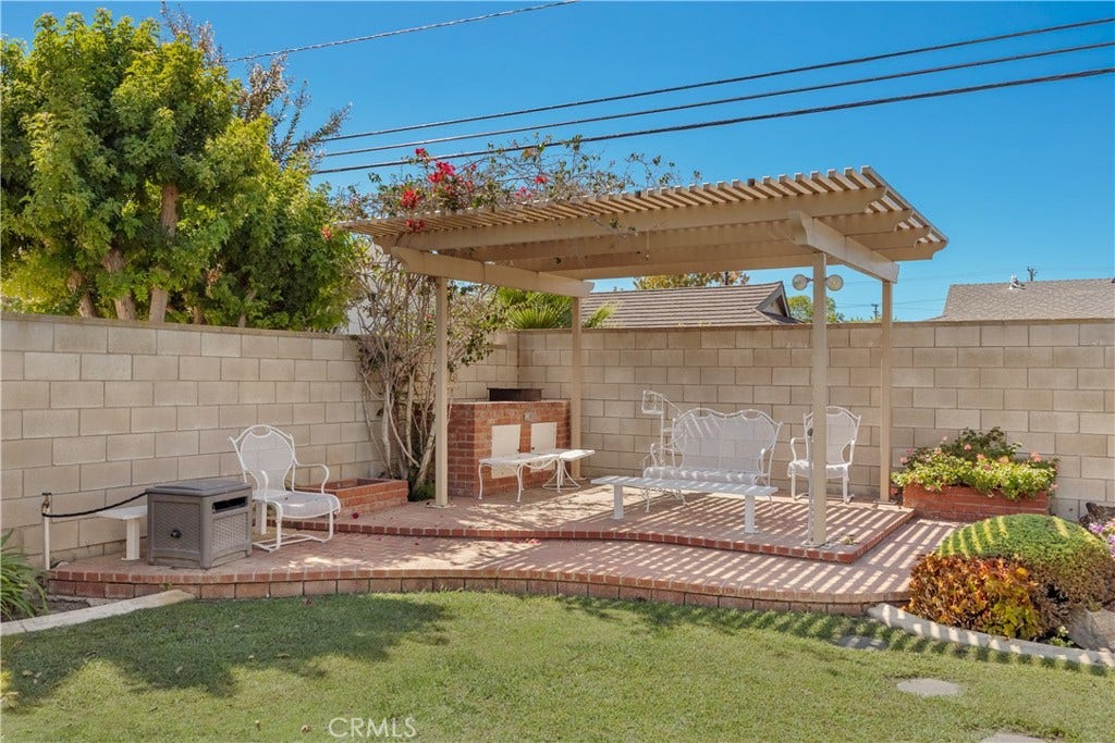 11971 Pine, Los Alamitos, CA 90720