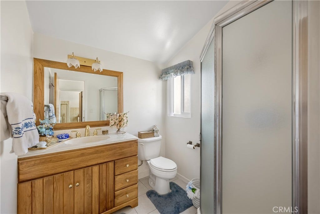 Shared upstairs bath