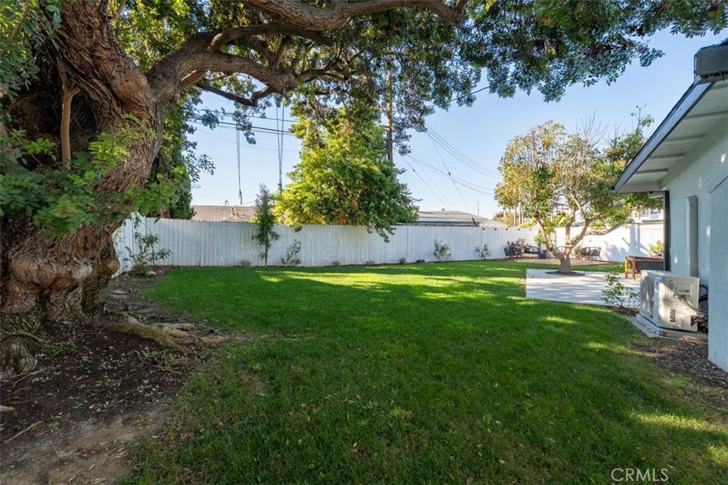 3107 Gibraltar, Costa Mesa, CA 92626
