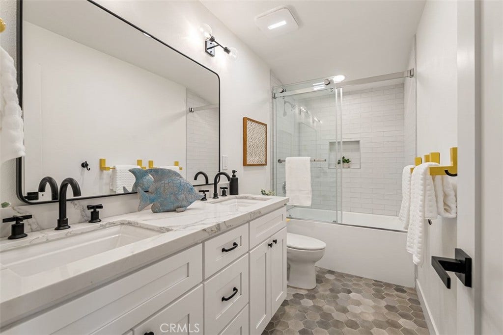 3107 Gibraltar, Costa Mesa, CA 92626
