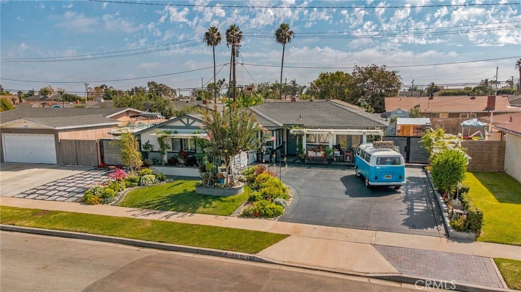 8172 Kiner, Huntington Beach, CA 92646