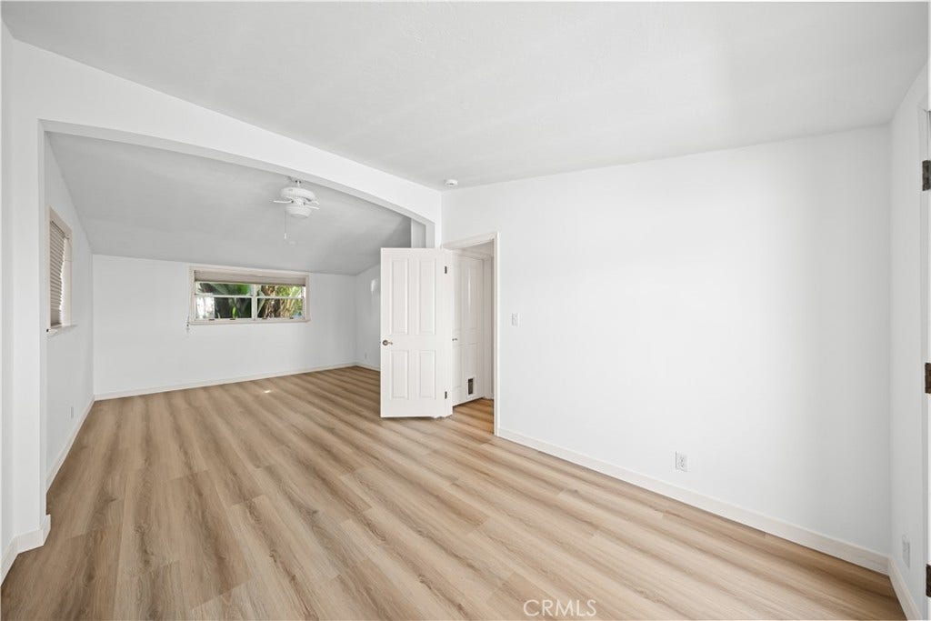610 W Bay Street, Costa Mesa, CA 92627