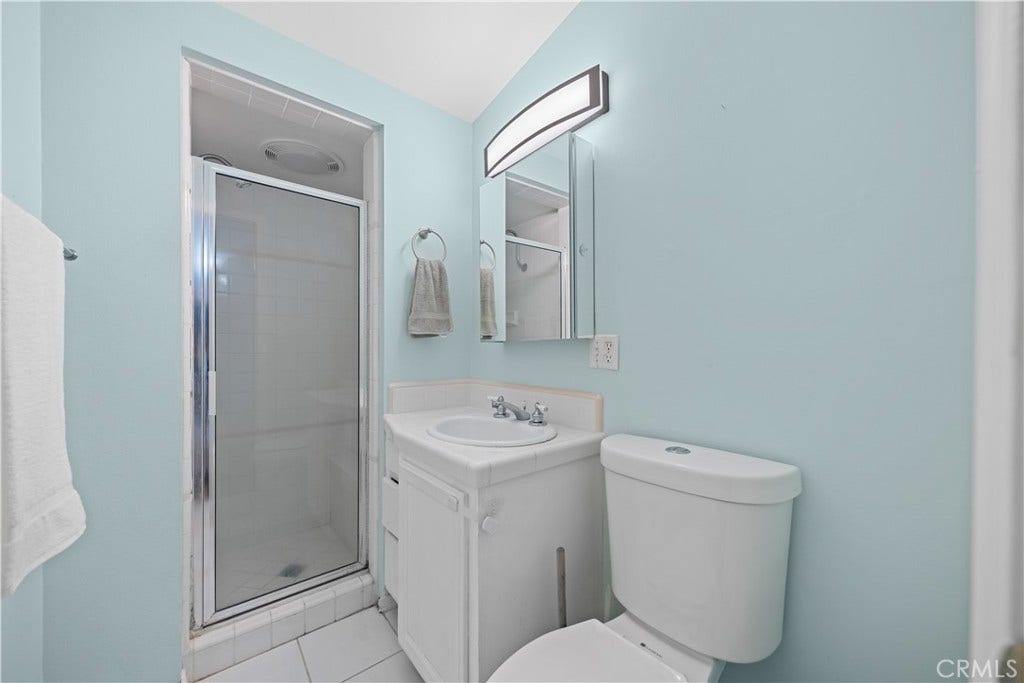 610 W Bay Street, Costa Mesa, CA 92627