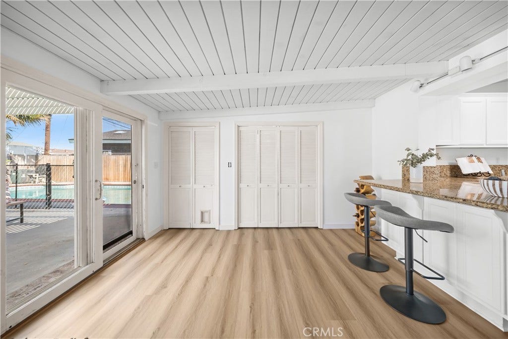 610 W Bay Street, Costa Mesa, CA 92627