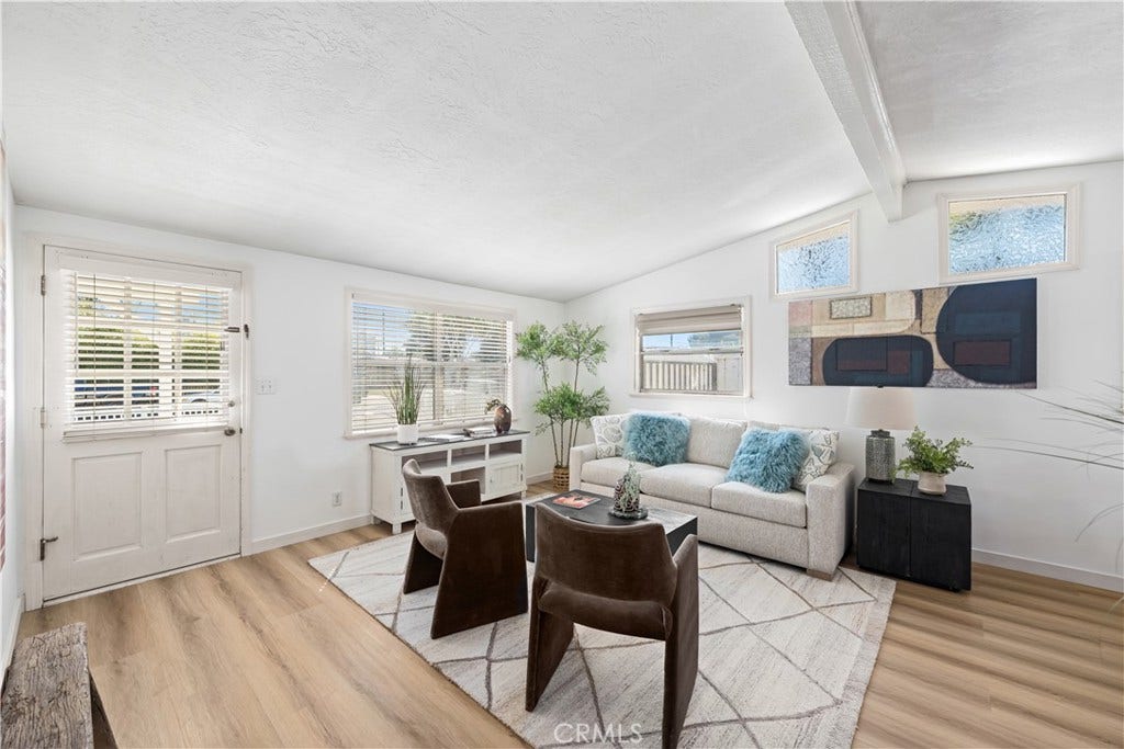 610 W Bay Street, Costa Mesa, CA 92627