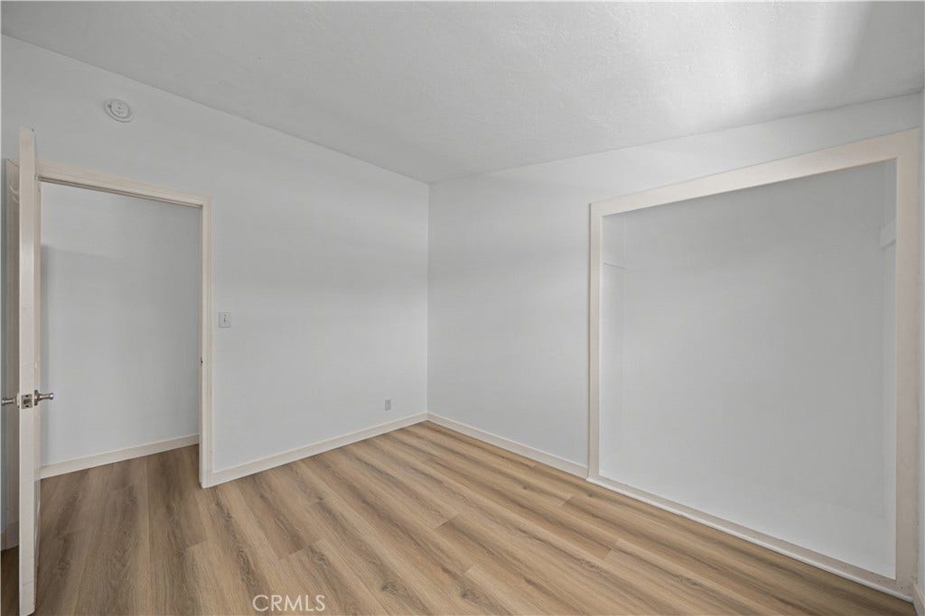 610 W Bay Street, Costa Mesa, CA 92627
