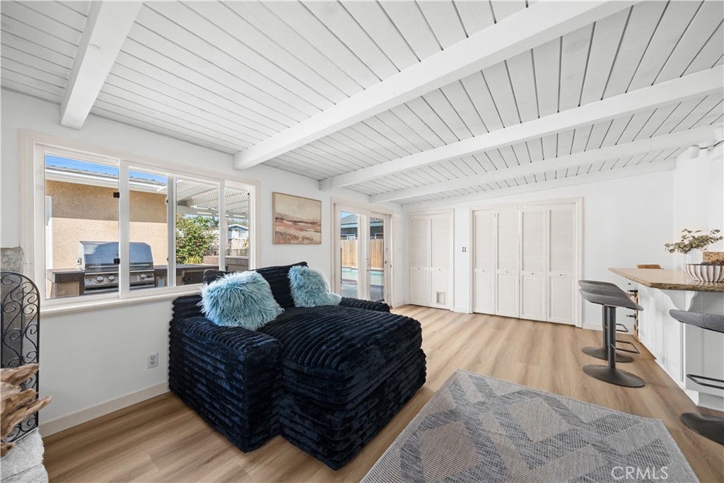 610 W Bay Street, Costa Mesa, CA 92627