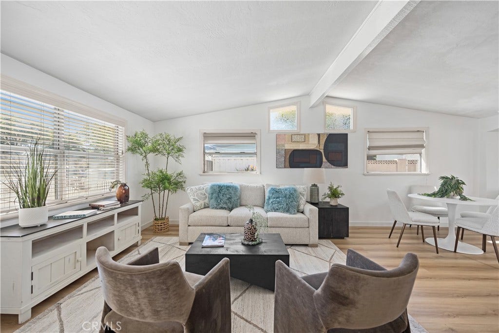 610 W Bay Street, Costa Mesa, CA 92627