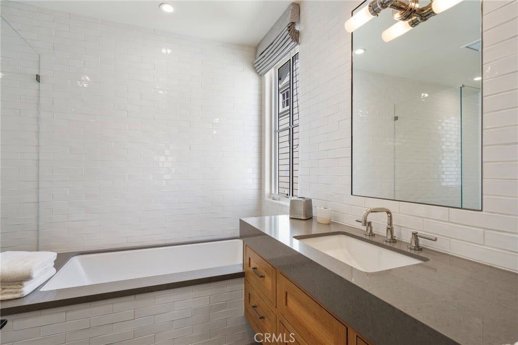 226 Poinsettia Avenue, Corona Del Mar, CA 92625 226 Poinsettia Avenue, Corona Del Mar, CA 92625