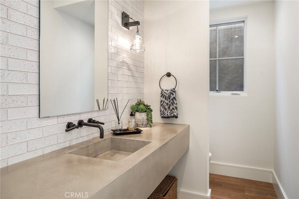 226 Poinsettia Avenue, Corona Del Mar, CA 92625 226 Poinsettia Avenue, Corona Del Mar, CA 92625