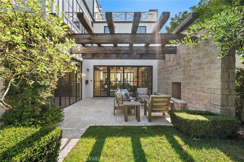 226 Poinsettia Avenue, Corona Del Mar, CA 92625 226 Poinsettia Avenue, Corona Del Mar, CA 92625