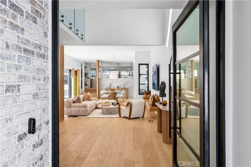 215 Goldenrod, Corona Del Mar, CA 92625