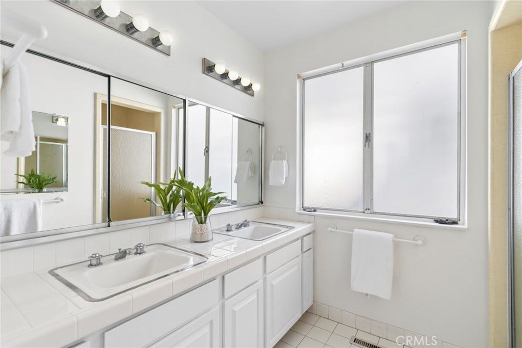 93 Linda Isle, Newport Beach, CA 92660