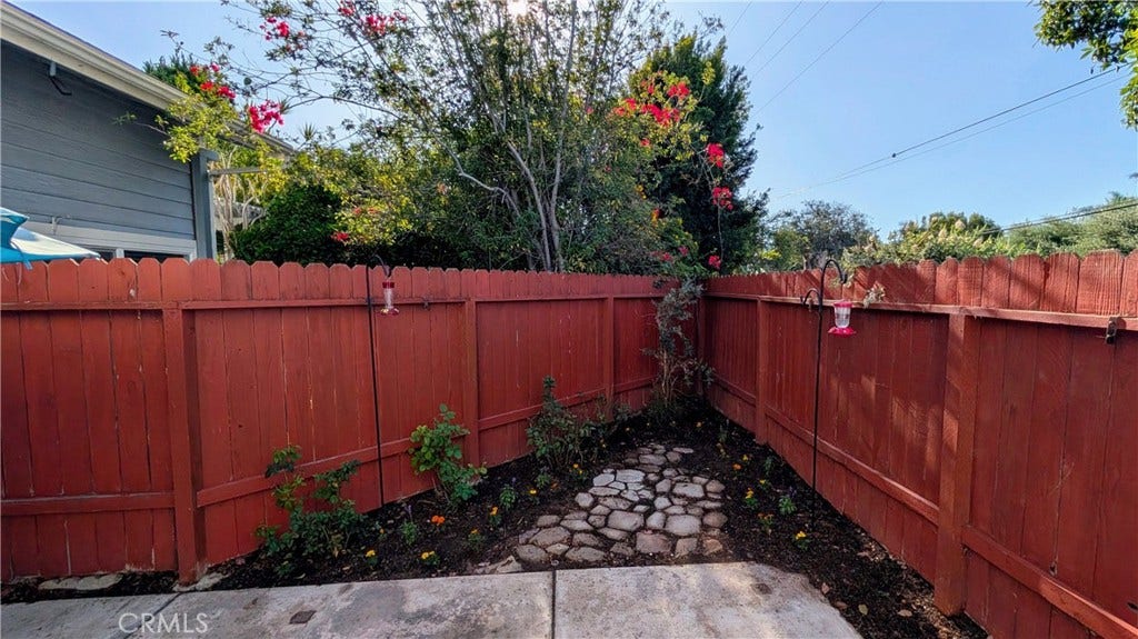 2302 Elden, Costa Mesa, CA 92627 2302 Elden, Costa Mesa, CA 92627