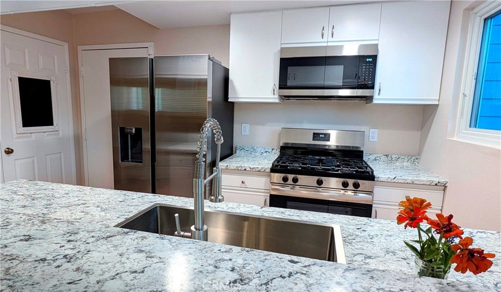 2302 Elden, Costa Mesa, CA 92627 2302 Elden, Costa Mesa, CA 92627