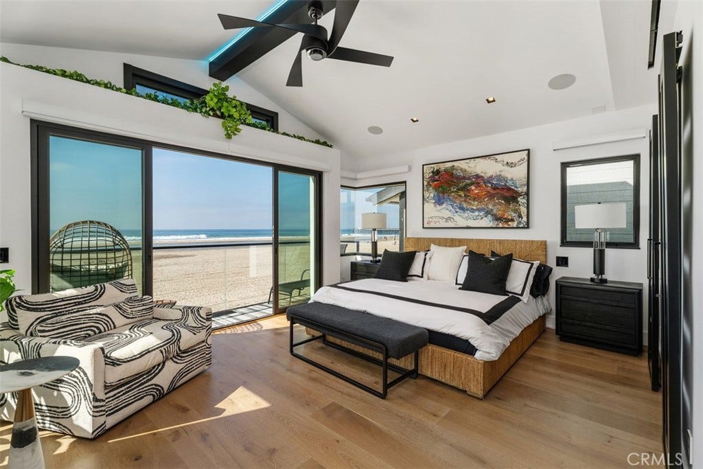 1904 W Oceanfront, Newport Beach, CA 92663 Vaulted ceilings add to the drama