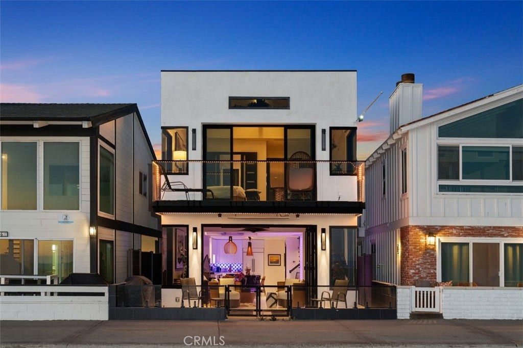1904 W Oceanfront, Newport Beach, CA 92663 Dramatic lighting throughout...set the mood as you wish!