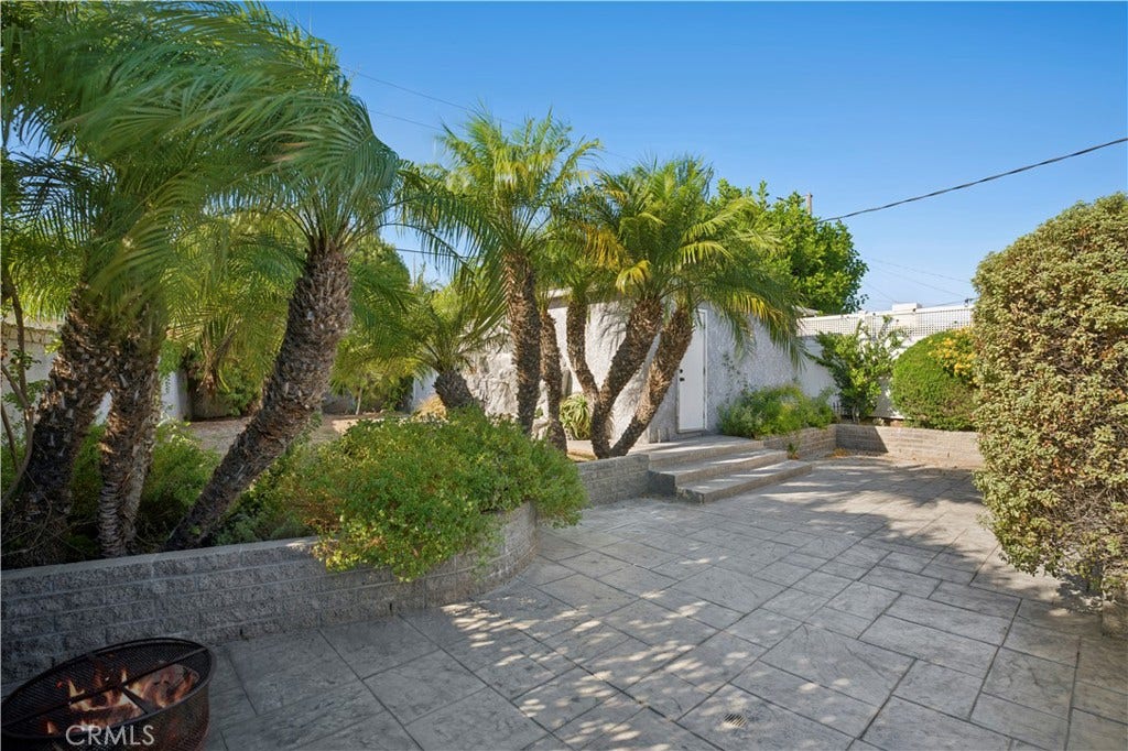 421 Catalina, Newport Beach, CA 92663 421 Catalina, Newport Beach, CA 92663