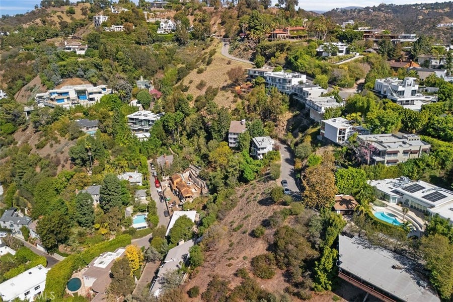 Property photo for 1340 Braeridge Drive, Beverly Hills, CA