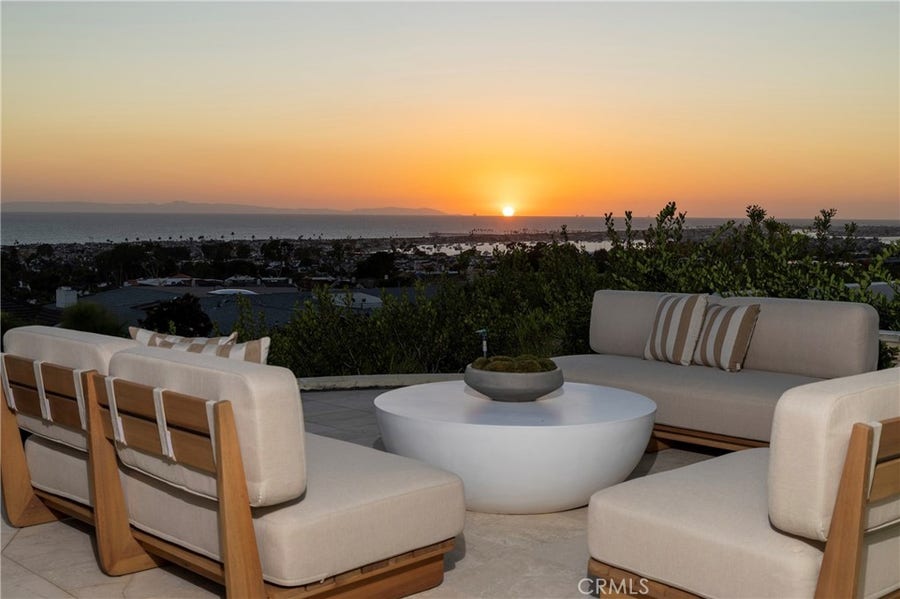 Property photo for 2801 Setting Sun, Corona Del Mar, CA
