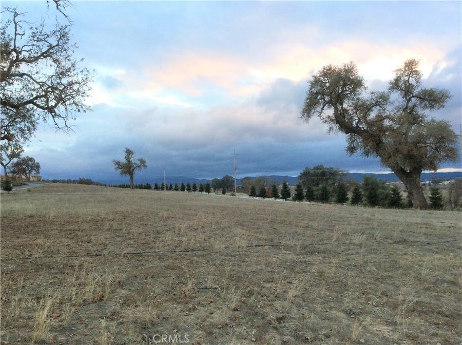 Property photo for 1320 Fire Rock Loop, Templeton, CA