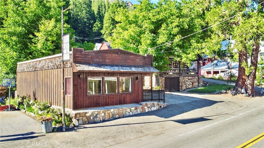 Property photo for 211 Main Street, Sierra City, CA