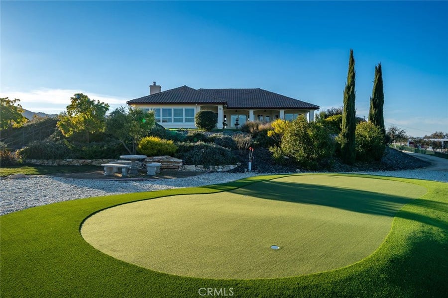 Property photo for 5495 Vista Serrano, Paso Robles, CA