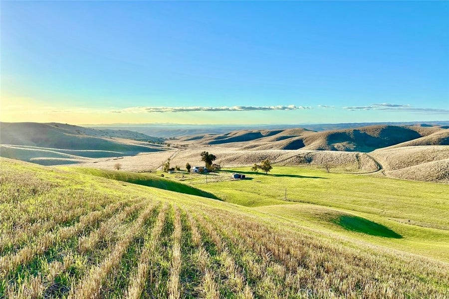 Property photo for 3780 S Gillis Canyon Road, Shandon, CA