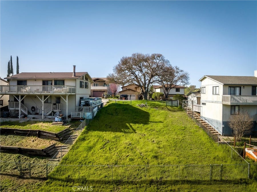 Property photo for 5042 Meadow Lark Lane, Paso Robles, CA