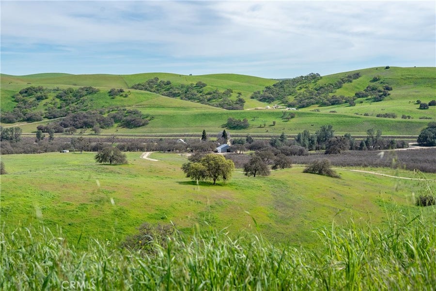 Property photo for 77620 Lowes Canyon Road, San Miguel, CA