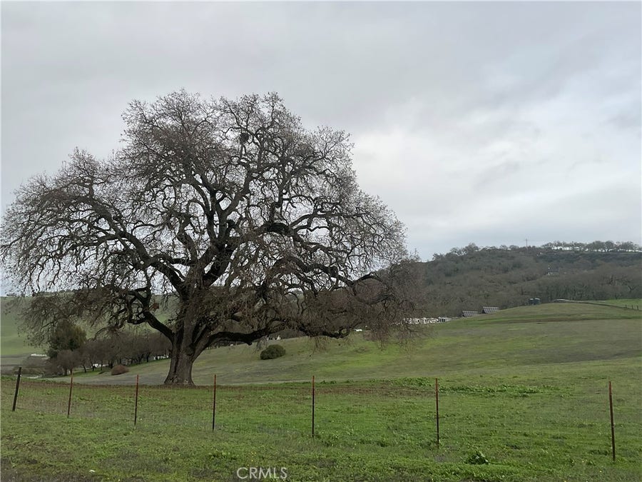 Property photo for 21 Interlake Road, Bradley, CA