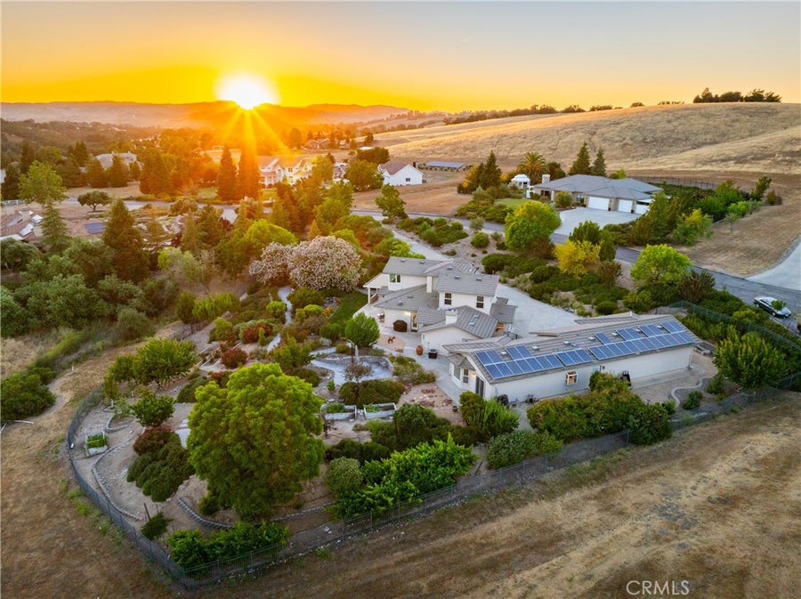 Property photo for 2035 Calle Pattito, Templeton, CA