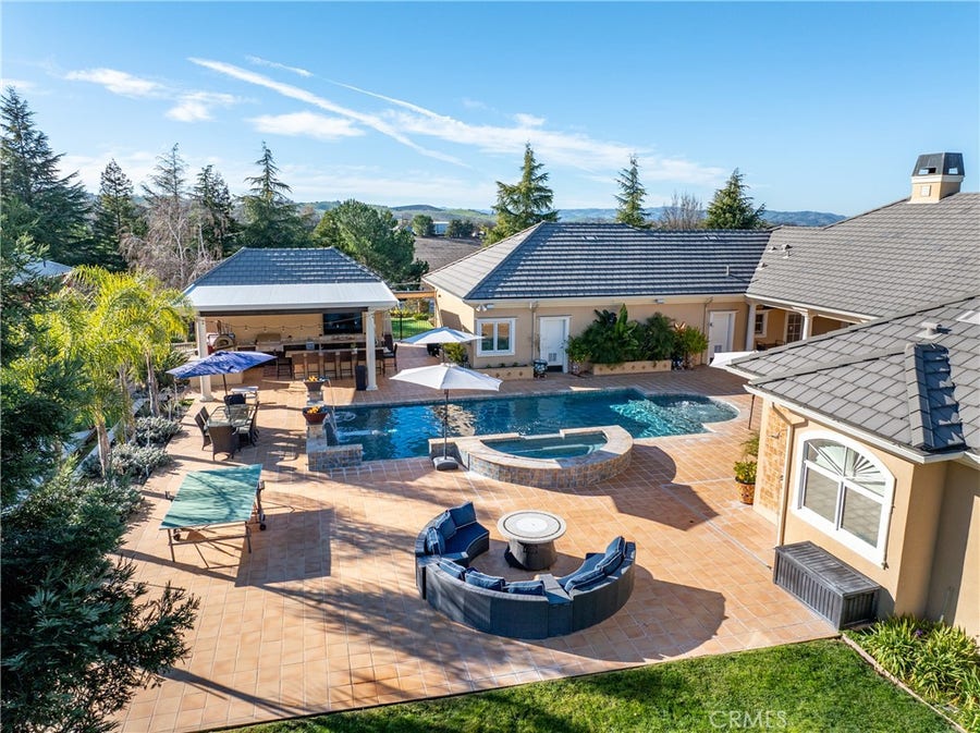 Property photo for 5315 El Pomar Drive, Templeton, CA