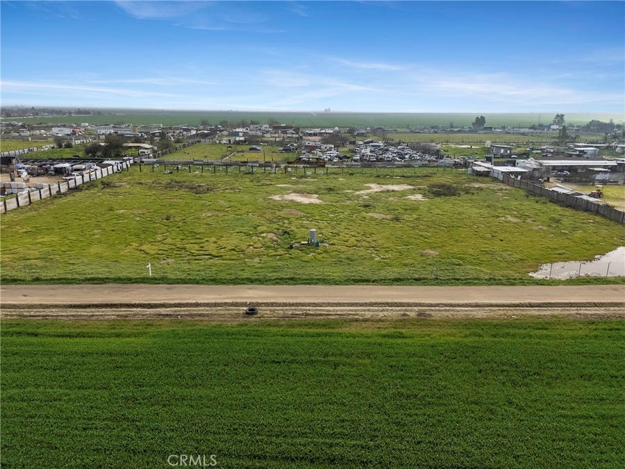 Property photo for 0 APN# 314-162-027, CA