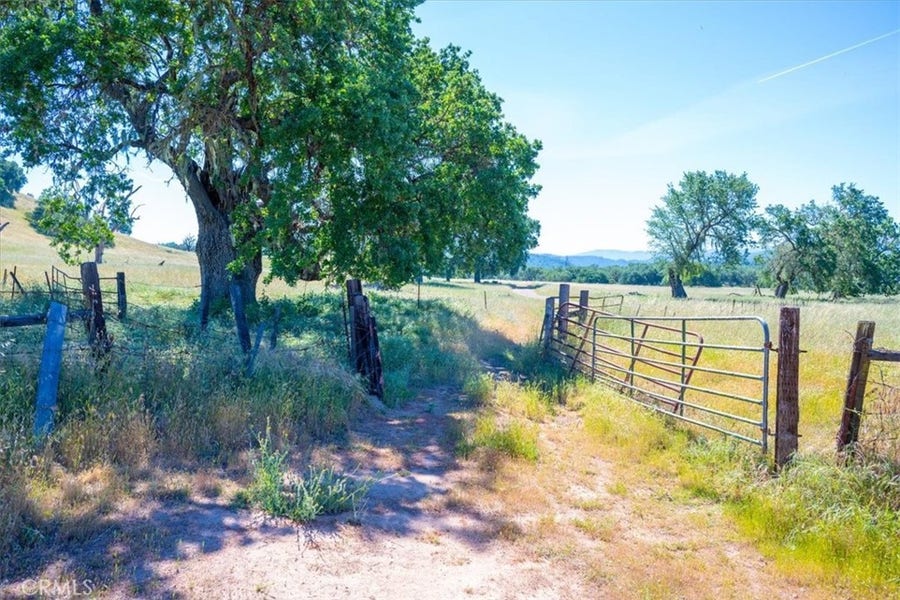 Property photo for 0 Tierra Redondo, Paso Robles, CA