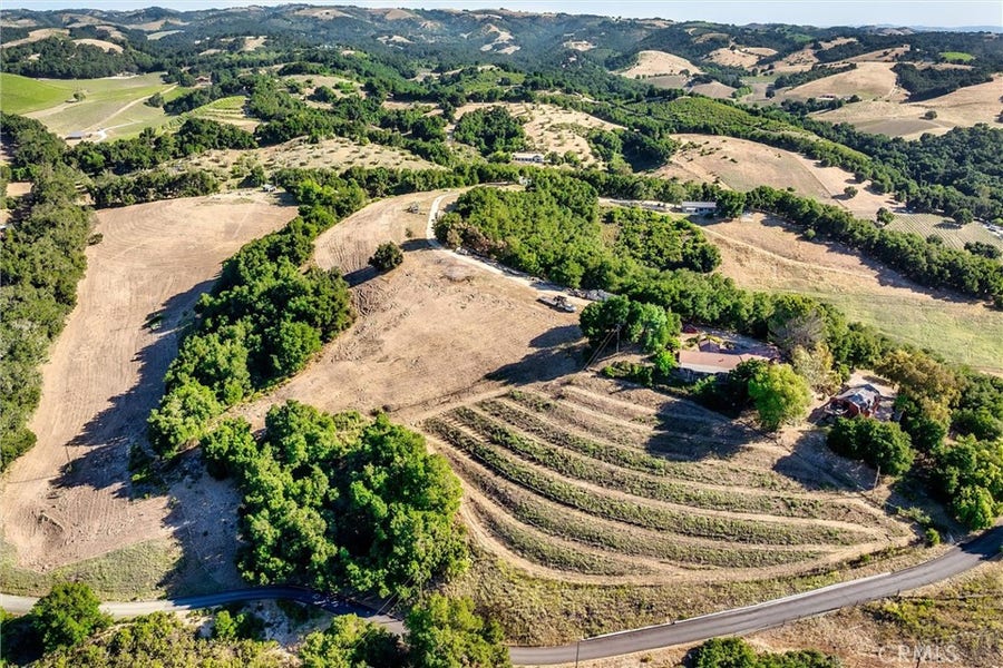 Property photo for 3180 Willow Creek Road, Paso Robles, CA