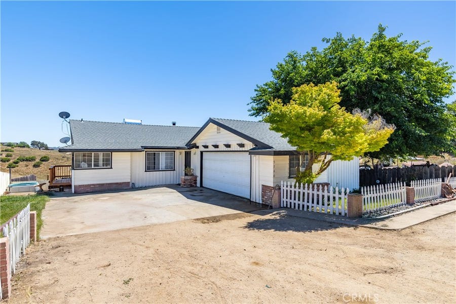 Property photo for 5740 Forked Horn, Paso Robles, CA