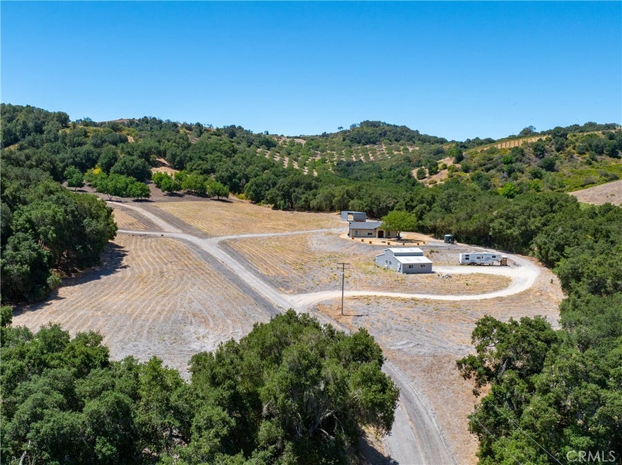 Property photo for 255 Narnia Road, Paso Robles, CA