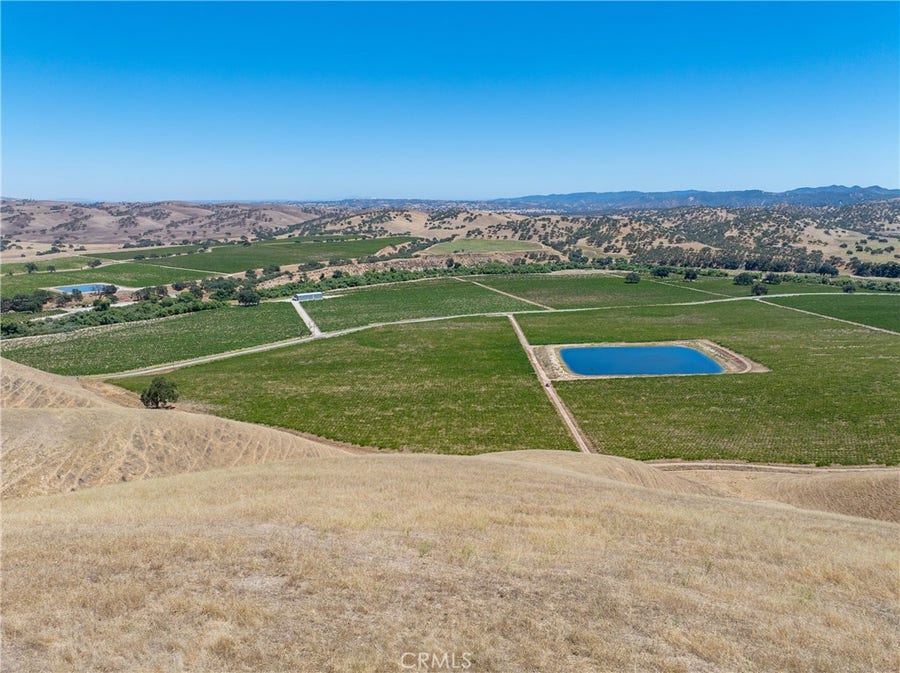 Property photo for 76987 Nacimiento Lake Drive, Bradley, CA